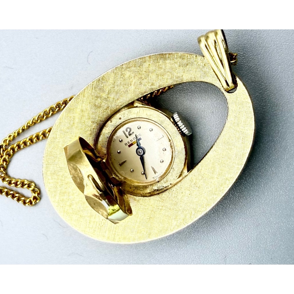 Vintage Benrus 17 Jewel Swiss Mechanical Pendant Necklace Watch Working